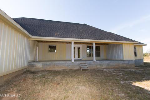 2405 N Timber Ln, Lucedale, MS 39452 photo 3