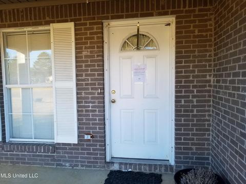 705 Wayne Dr, Canton, MS 39046 photo 2