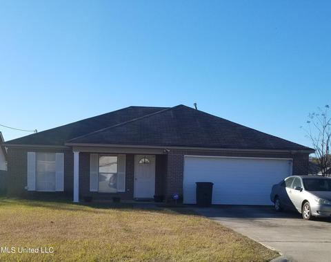 705 Wayne Dr, Canton, MS 39046 photo 1