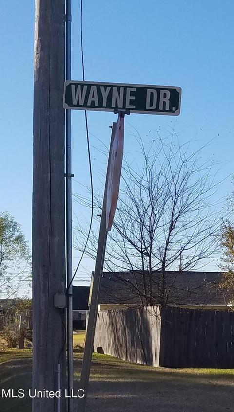 705 Wayne Dr, Canton, MS 39046 photo 7