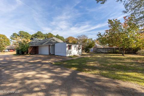 207 Chestnut Dr, Brandon, MS 39047 photo 8