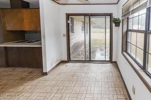 13 Mockingbird Ln, Aberdeen, MS 39730 photo 8
