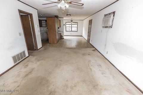 13 Mockingbird Ln, Aberdeen, MS 39730 photo 6