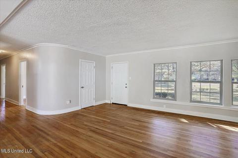 2010 Meadowbrook Rd, Jackson, MS 39211 photo 9
