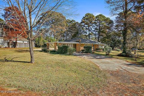 2010 Meadowbrook Rd, Jackson, MS 39211 photo 4