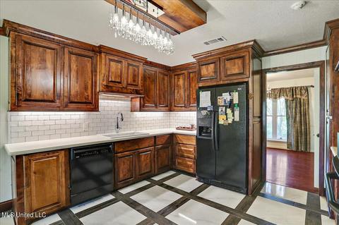 163 S Eagle Ridge Dr, Florence, MS 39073 photo 11