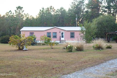 6008 Perry St, Moss Point, MS 39562 photo 1