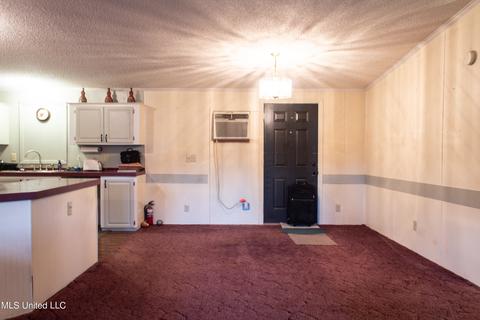6008 Perry St, Moss Point, MS 39562 photo 12
