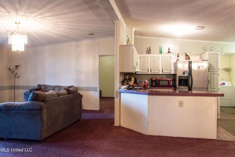 6008 Perry St, Moss Point, MS 39562 photo 7