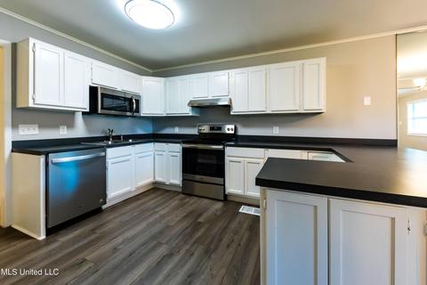 205 E Jackson St, Ridgeland, MS 39157 photo 6