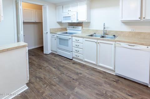 50 Roundtree Cir, Brandon, MS 39042 photo 10