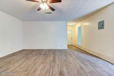 7220 Hampton Dr, Biloxi, MS 39532 photo 9