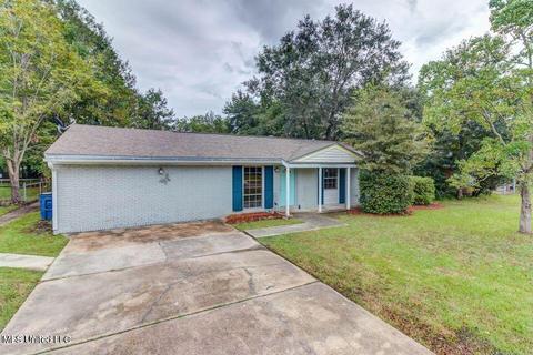 7220 Hampton Dr, Biloxi, MS 39532 photo 2
