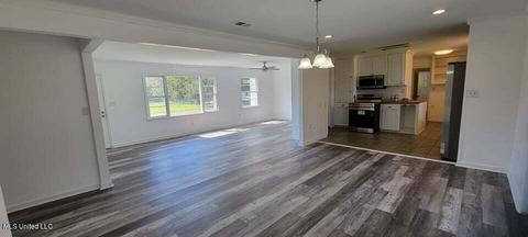 100 Benton Dr, Long Beach, MS 39560 photo 13