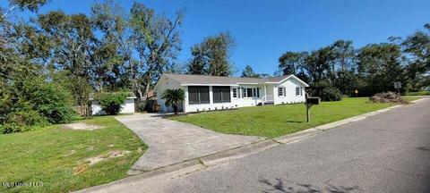 100 Benton Dr, Long Beach, MS 39560 photo 2