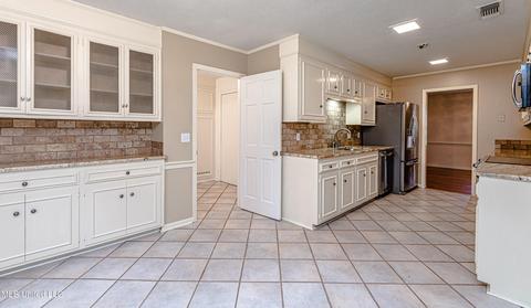 5435 Red Fox Rd, Jackson, MS 39211 photo 11