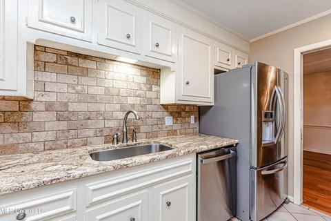 5435 Red Fox Rd, Jackson, MS 39211 photo 10