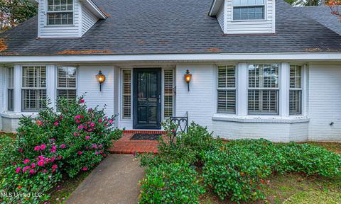 5435 Red Fox Rd, Jackson, MS 39211 photo 2