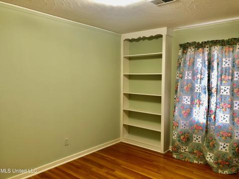 1343 Riverwood Dr, Jackson, MS 39211 photo 9