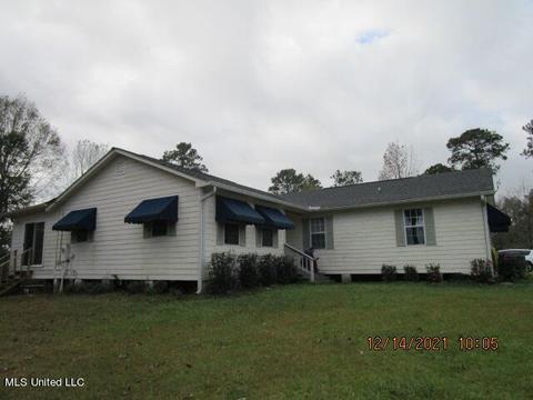 181 August Ln, Lucedale, MS 39452 photo 1