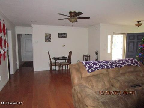 181 August Ln, Lucedale, MS 39452 photo 7