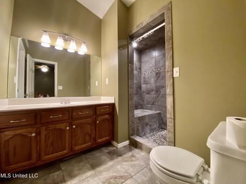10375 Amanda Dr, Olive Branch, MS 38654 photo 13