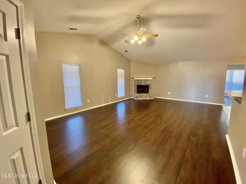 10375 Amanda Dr, Olive Branch, MS 38654 photo 19