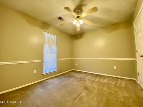 10375 Amanda Dr, Olive Branch, MS 38654 photo 8