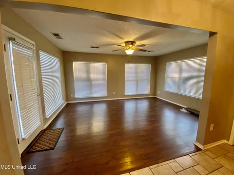 10375 Amanda Dr, Olive Branch, MS 38654 photo 20