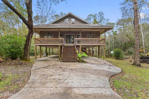 10810 Apua Ct, Diamondhead, MS 39525 photo 1