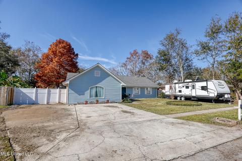403 Suzanne Ave, Long Beach, MS 39560 photo 6