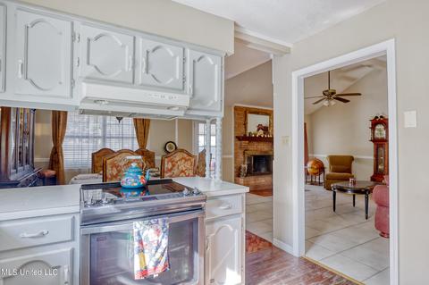 403 Suzanne Ave, Long Beach, MS 39560 photo 12