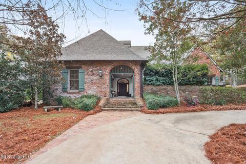 4202 Brussels Dr, Jackson, MS 39211 photo 1