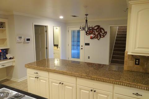 307 Meadowoods Dr, Jackson, MS 39211 photo 14