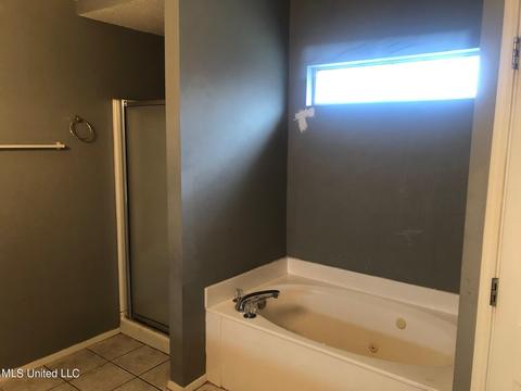 6350 E Oak Run Dr, Olive Branch, MS 38654 photo 8