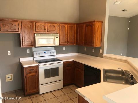 6350 E Oak Run Dr, Olive Branch, MS 38654 photo 4