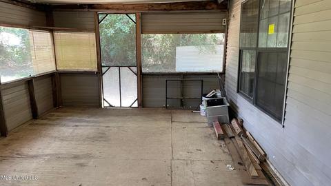 2291 E Old Jackson Rd, Forest, MS 39074 photo 12