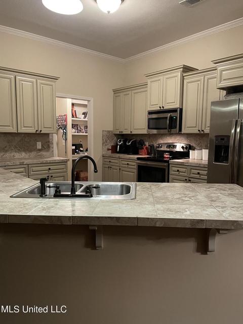 518 Brighton Trl, Florence, MS 39073 photo 6