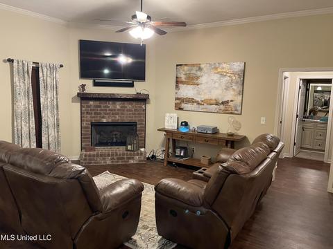 518 Brighton Trl, Florence, MS 39073 photo 2