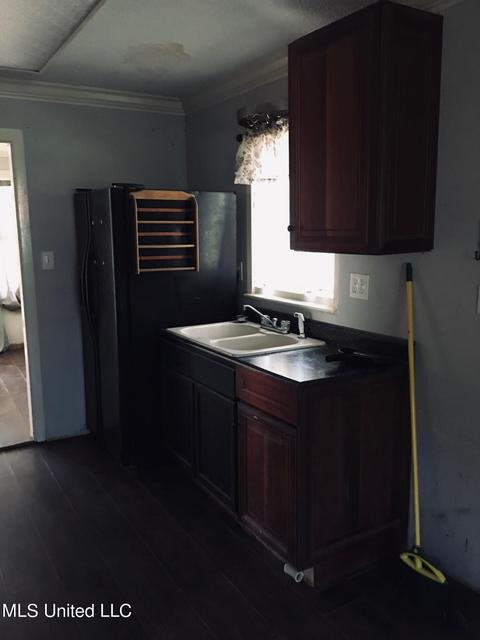 205 E Old Pass Rd, Long Beach, MS 39560 photo 7