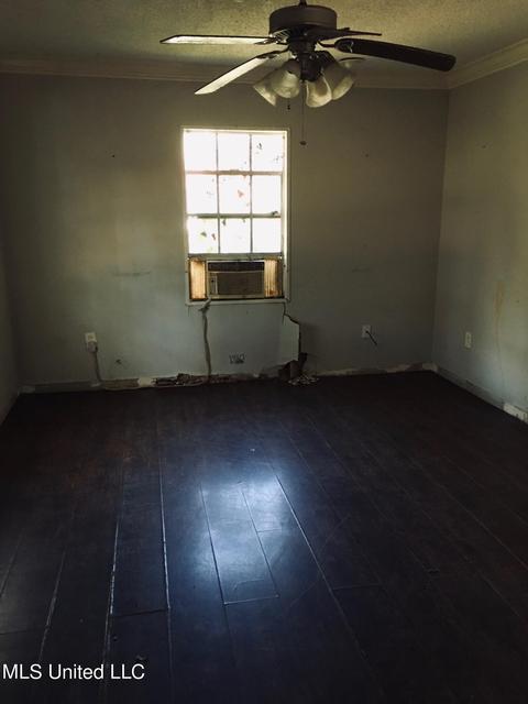 205 E Old Pass Rd, Long Beach, MS 39560 photo 10