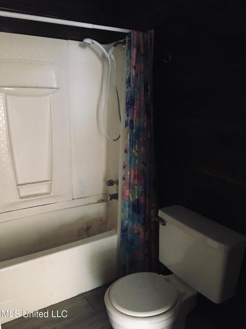 205 E Old Pass Rd, Long Beach, MS 39560 photo 2