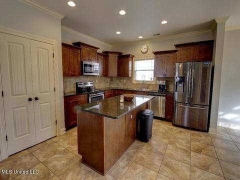 2291 Saint Ives Ln, Hernando, MS 38632 photo 8