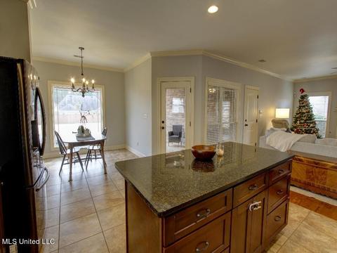 2291 Saint Ives Ln, Hernando, MS 38632 photo 10