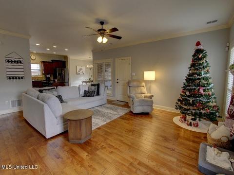 2291 Saint Ives Ln, Hernando, MS 38632 photo 5