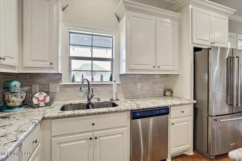 211 Falls Xing, Madison, MS 39110 photo 17