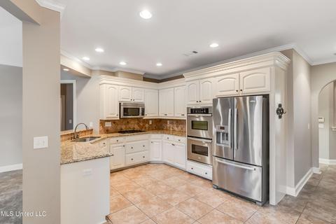 405 Daniel Dr, Brandon, MS 39047 photo 8