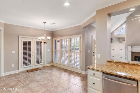 405 Daniel Dr, Brandon, MS 39047 photo 7