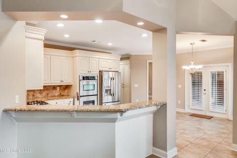 405 Daniel Dr, Brandon, MS 39047 photo 9