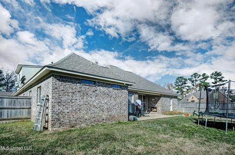 114 Bridgeton Circle Cir, Canton, MS 39046 photo 6